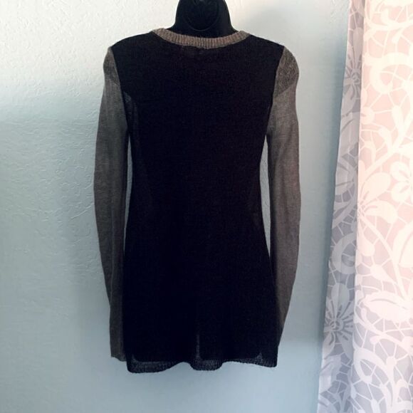 Granoe Gray & Black Sheer Knit Tunic Sweater Size XS - Picture 2 of 4